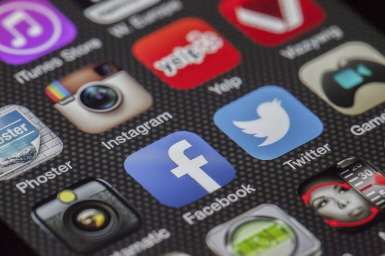 Top 10 Mobile Application Development Trends to Watch in 2025
